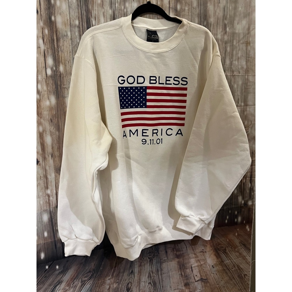 Pluma Outdoors Sweatshirt Mens Large Cream Excellent God Bless America 9.11.01